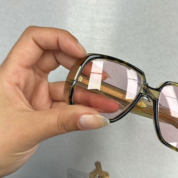 Gucci Tortoiseshell Oversized Cruise Square Sunglasses - Picture 8 of 8